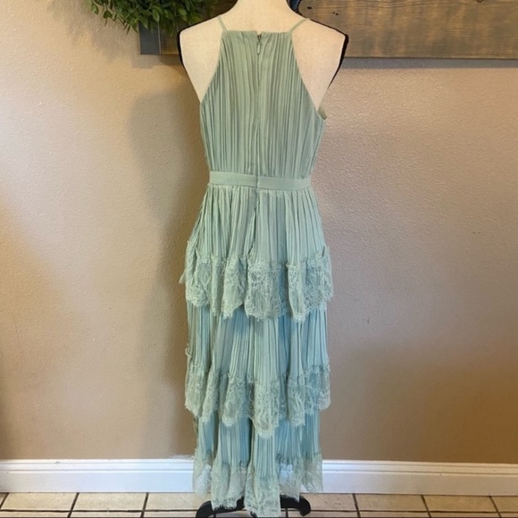 NWOT Lulus Came For Cocktails Sage Green Pleated Tiered Lace Maxi Dress - Picture 12 of 17